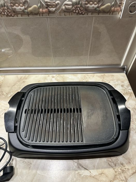Електрически грил Bravissimo BG4131G – работещ, запазен