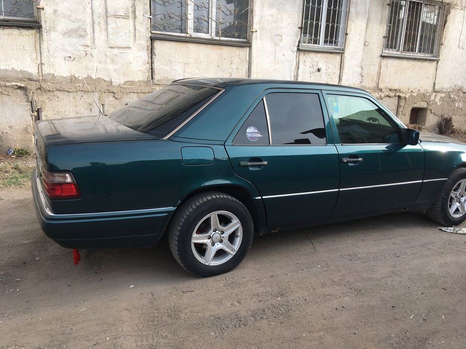 Мерседес 124