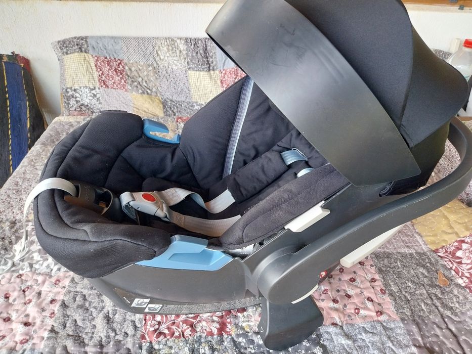 Столче за кола Cybex Aton 5 с база