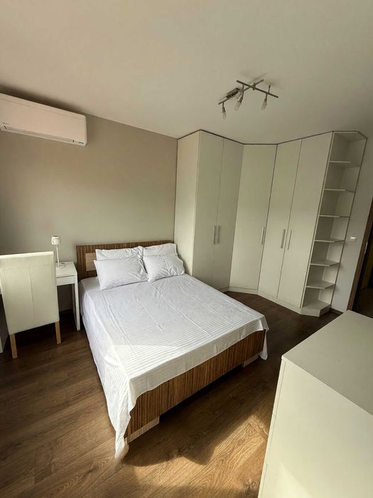 Дава се под наем Тристаен апартамент в София, Витоша - 100 кв.м за 900 € - Снимка #2