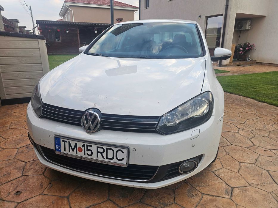 VOLKSWAGEN Golf 2010