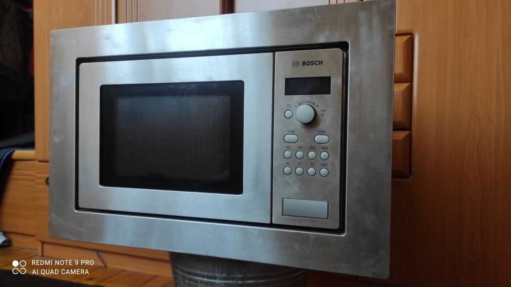 Срочно продается микроволновка Bosch на запчасти