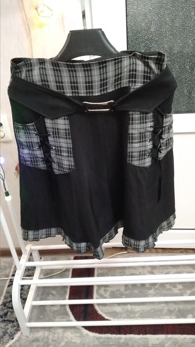 Продаются ЮБКИ 4 ШТУКИ