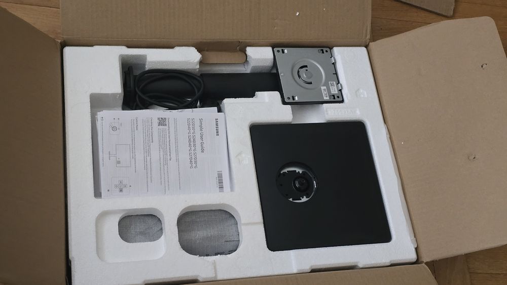 Монитор Samsung 24" IPS 100Hz S24D406GAU Essential Monitor