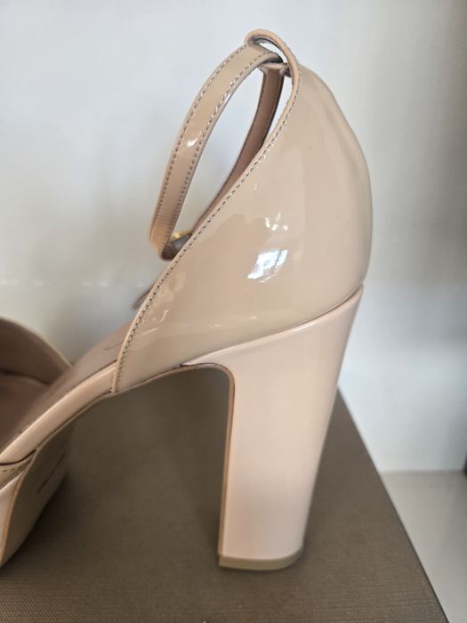 Официални обувки