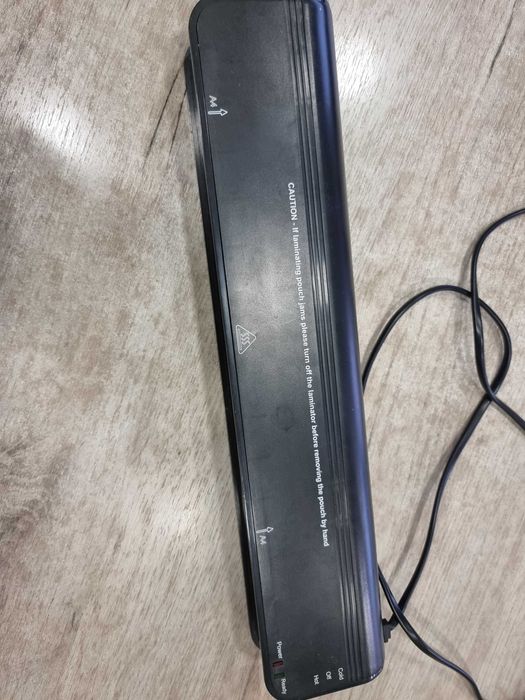 Ламинатор за документи и снимки