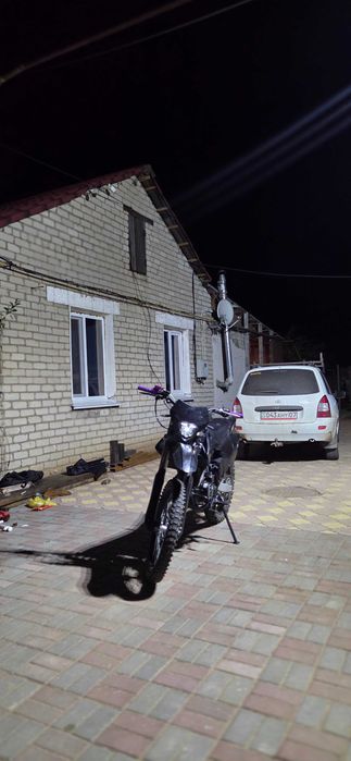 Продам мотоцыкл улар 250 кубов