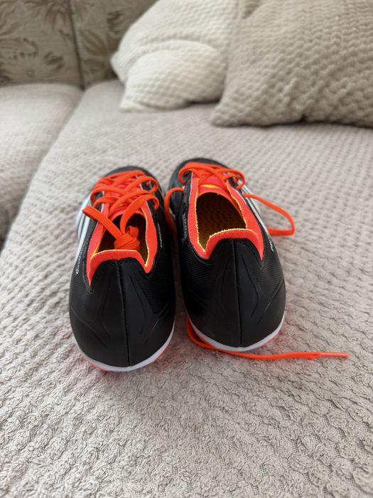 Adidas predator league