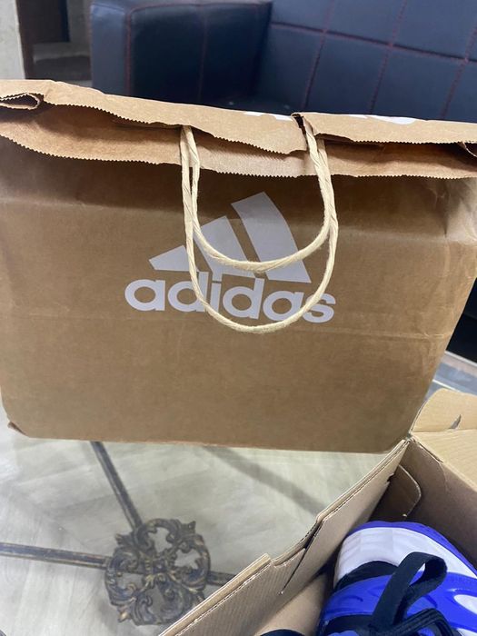 Кроссовки Adidas, оригинал новые