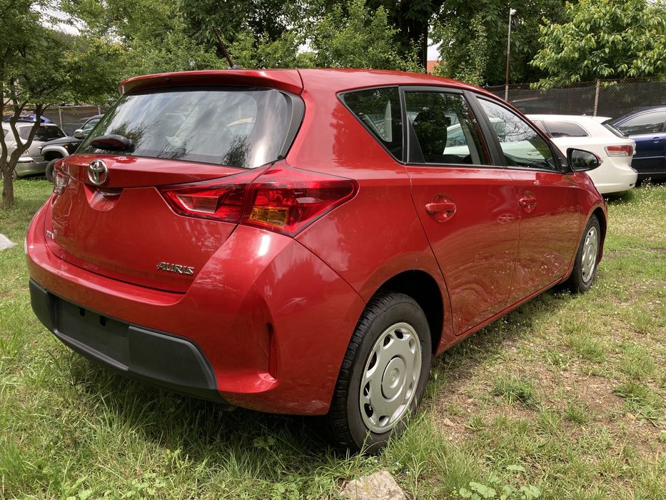 Тойота Аурис//Toyota Auris 1.4D4D 90кс/12-15г/ НА ЧАСТИ /