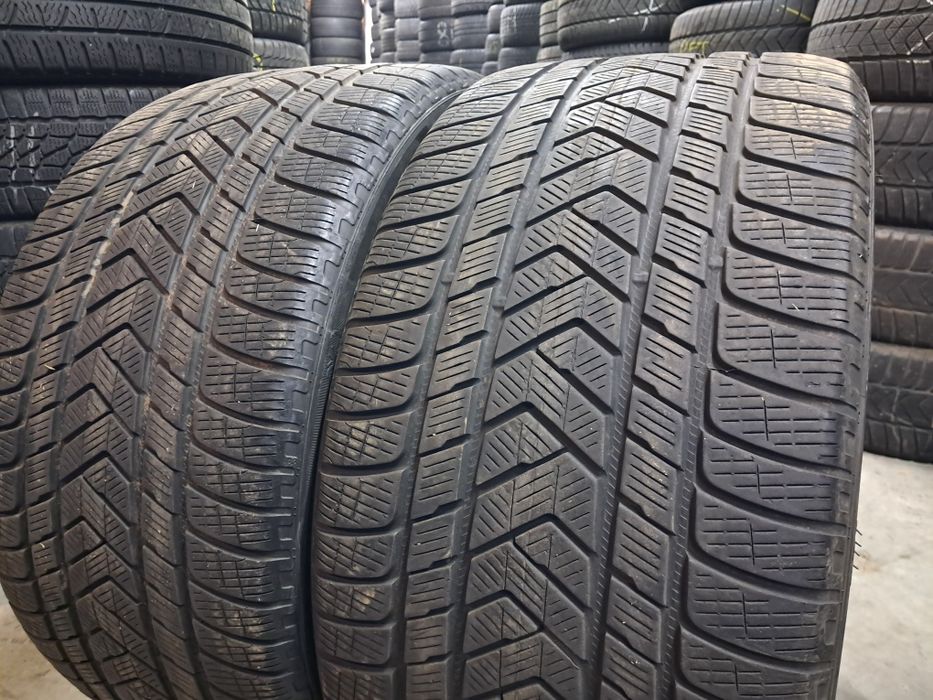 Anvelope second iarna 305 35 R21 Pirelli