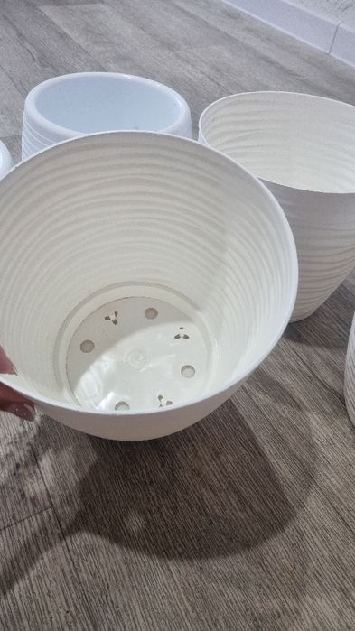 Продам горшки для цветов