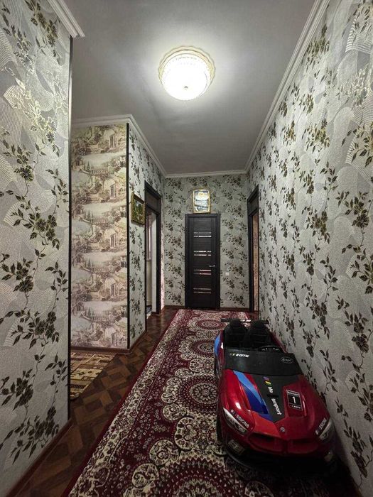 Buxoroda kvartira xonadon uy sotiladi 2 xonali 76m² 2-qavat.