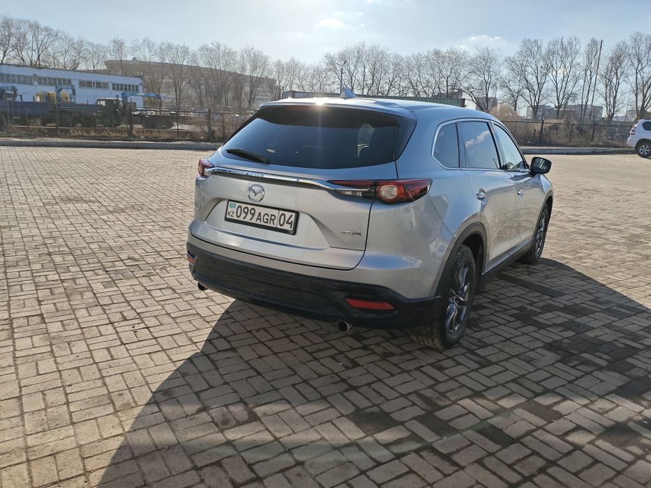 Продам машину Mazda CX-9