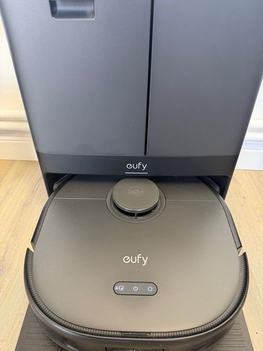 Eufy X10 Pro Omni – model premium, aproape nou