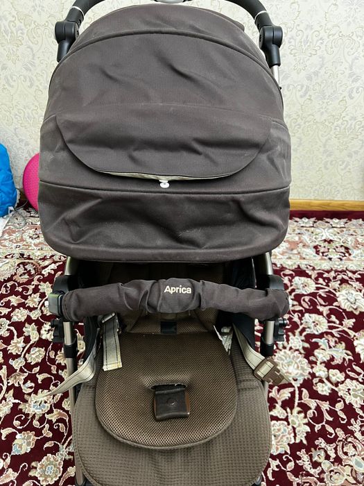 Продам коляску , ручка перекидывается. Корея