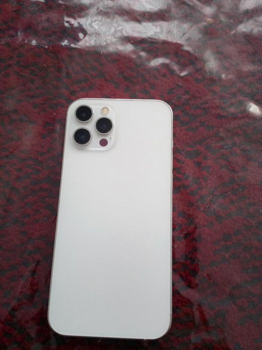 Iphone 12 pro max ideal