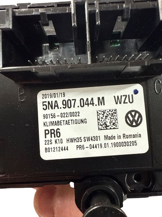 Panou Clima Volkswagen Tiguan Ad1 2016 - > 5Na907044M
