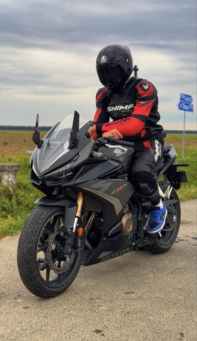 Vand Honda cbr 500 r            A2
