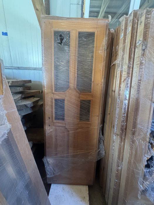 Usi Lemn prelucrate CNC Tratate