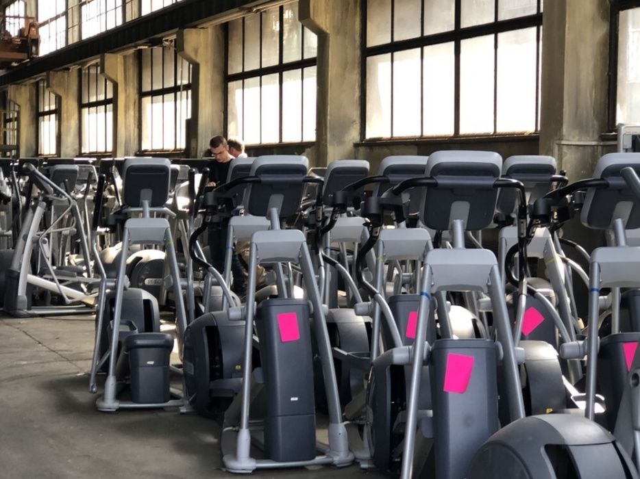 Aparate Life fitness cardio