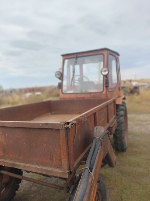 Продам трактор т16 в хорошем состоянии