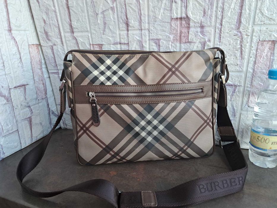 мъжка чанта Burberry,кафява карирана чанта-естествена кожа