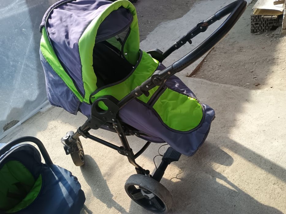 De vanzare Carucior 3in 1