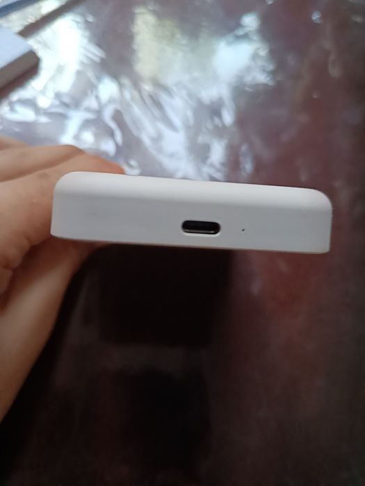 Mag safe power bank apple