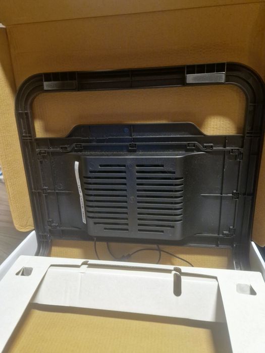 Vând suport laptop DeepCool N200