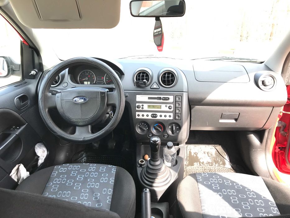Vand Ford Fiesta 2004 1.3 bezina