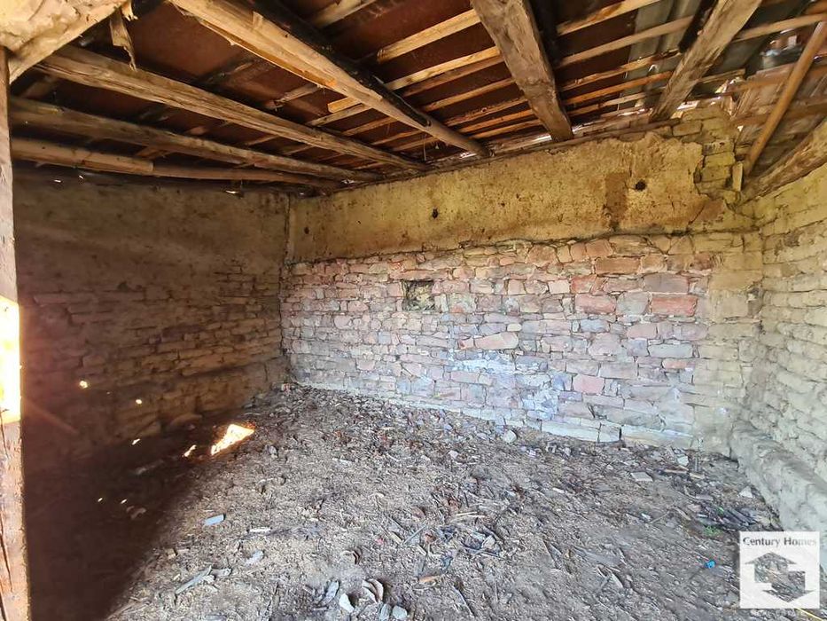 120354 Къща с просторен двор и кладенец в с. Драганово