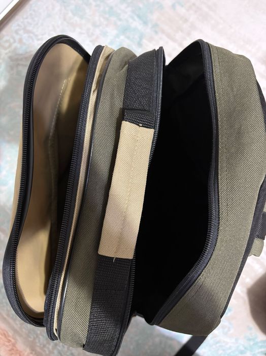 Раница с две прегради