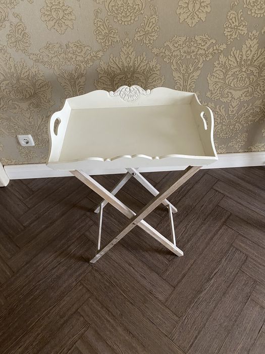 Столик сервировочный