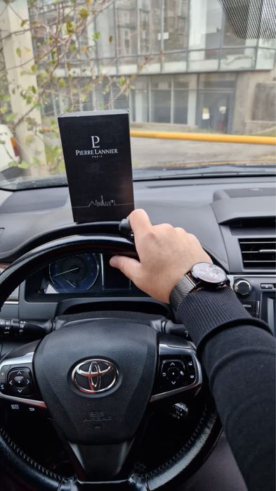 Pierre Lannier часы мужские