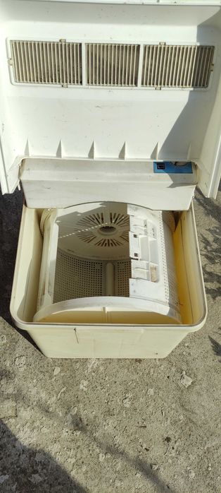 Ретро пералня ВЕЗЕЛИЦА