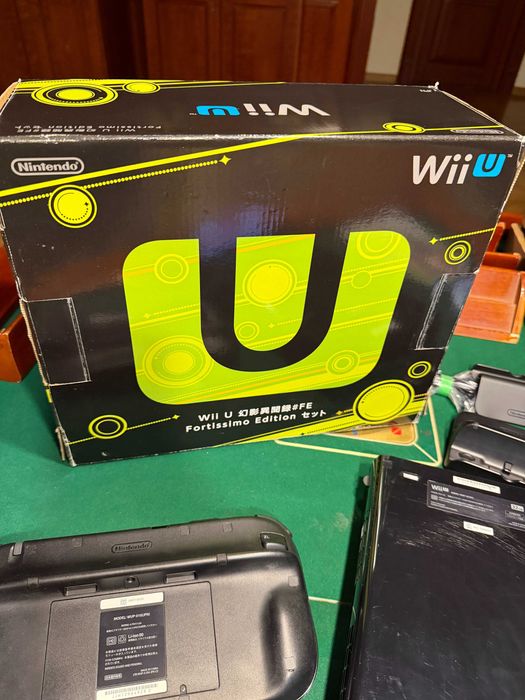 Vand consola Nintendo Wii U 32GB varianta japoneza complet in cutie Fortissimo Edition / Genei Ibun Roku #FE + alimentatoare EU + joc