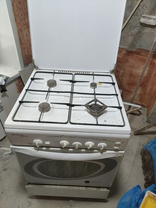 Газ плита б/у GEFEST