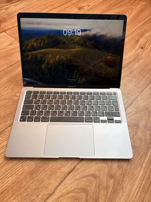 Продаётся Macbook M1