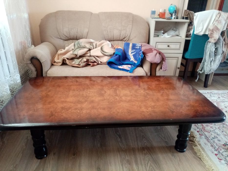 Продам стол из натурального дерева