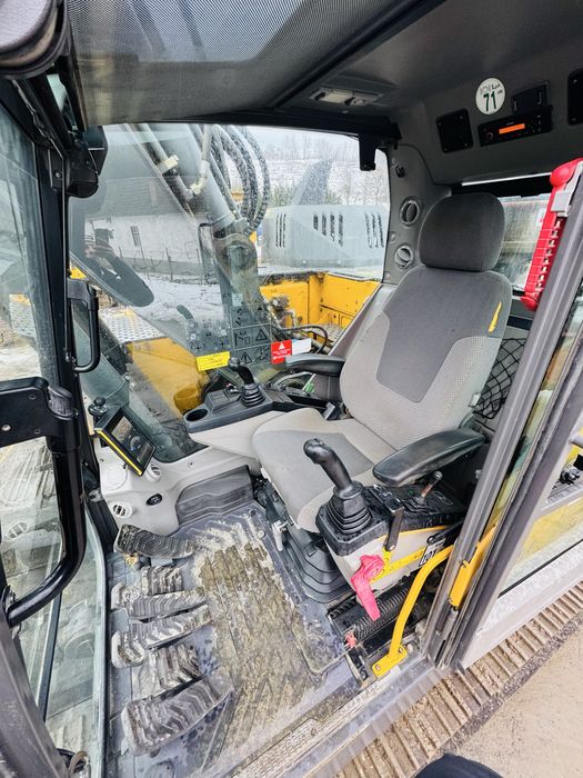 Excavator senile cu lama Volvo ECR 235 EL, an 2015, 26 tone, 3 cupe !