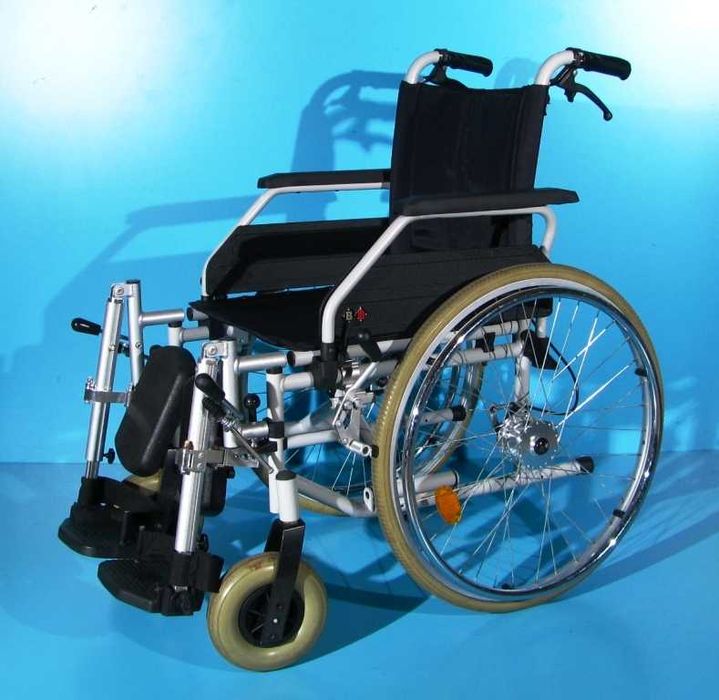 Scaun cu rotile handicap B+B - latime sezut 43 cm