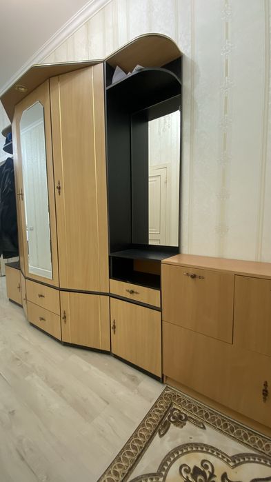 Продается прихожие