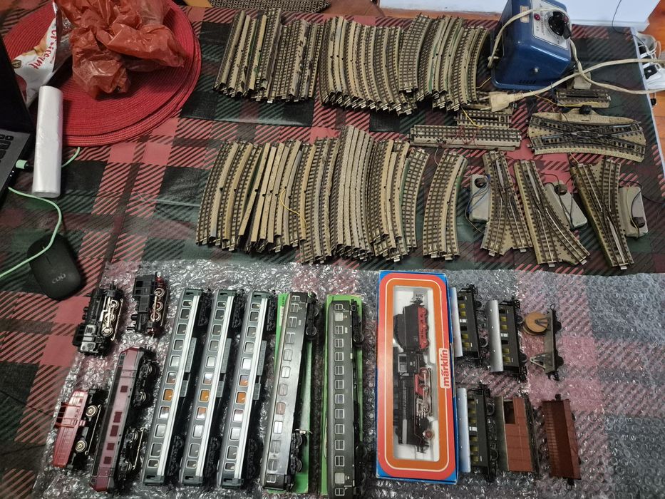 Trenulet Marklin cu sine si alimentator