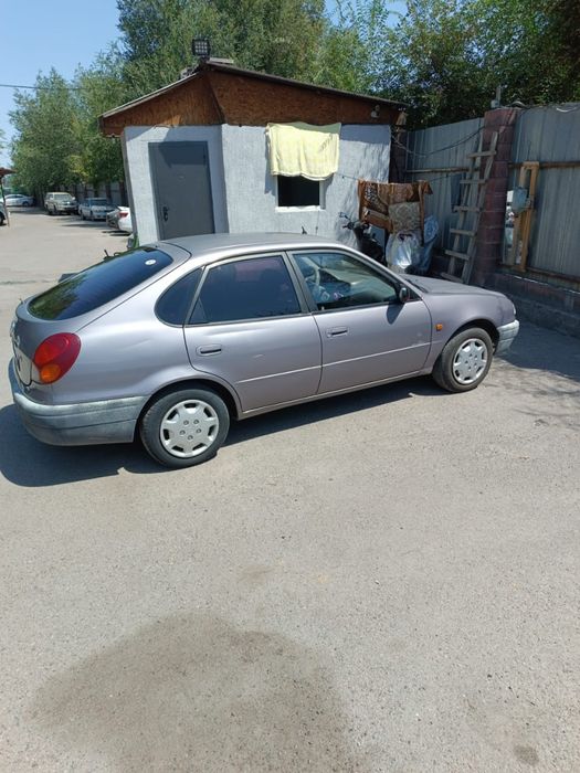 Продаётся Toyota Corolla 1.3L