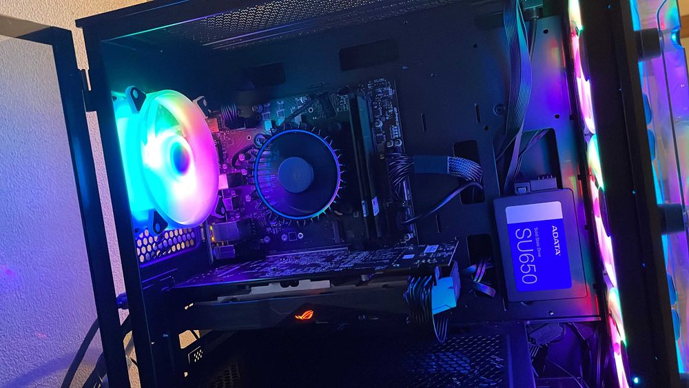 Servicii IT Complete: Mentenanță Hardware, Software și Consultanță PC