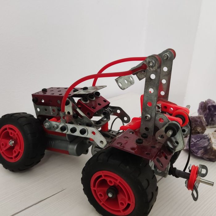 Голямо сглобяемо  тракторче играчка