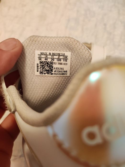 Adidași fetiță mărimea 20 Adidas