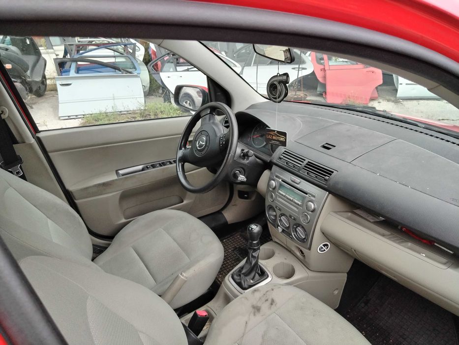 Mazda 2 1.25i facelift 2005г. на части