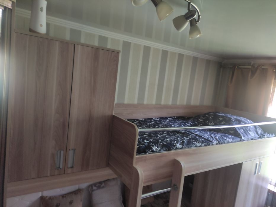 Продается 2х ярусная кровать